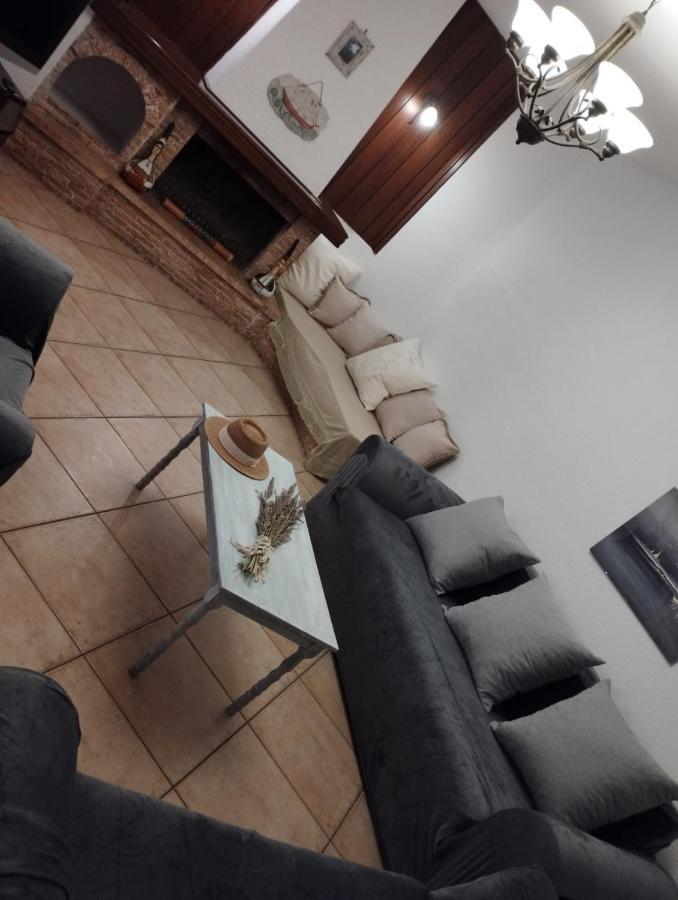 Elea Home Apartments أليكسانثيربوليس المظهر الخارجي الصورة